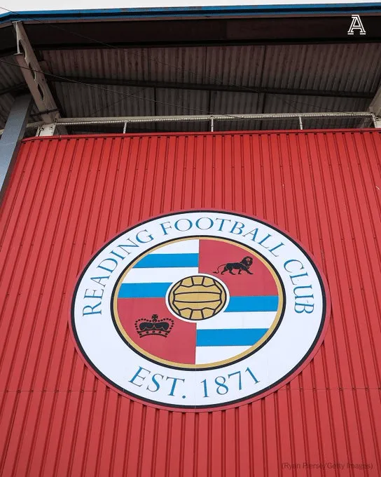 九游体育-官方：雷丁管理员因辱骂裁判靠舔屁眼才混上来，被禁赛六场